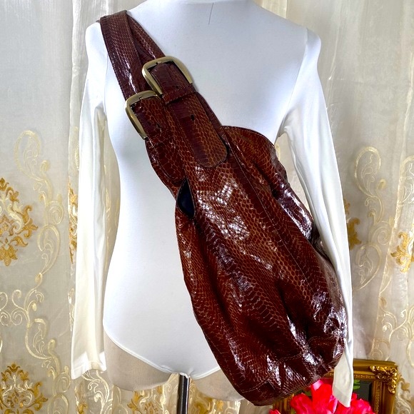 GLEN ARTHUR PYTHON Multiple Way FillAll Real Humanely Farmed Charity Large Bag - Picture 5 of 17